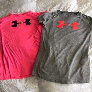 Two under Armour girls loose fit heat gear